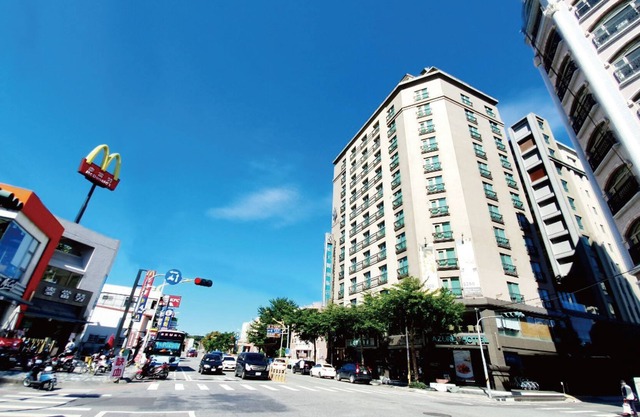 Azure Hotel