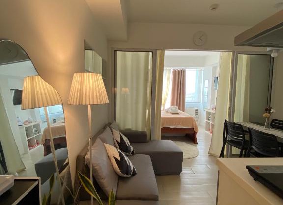 Azure Resort Condo Staycation Paranaque