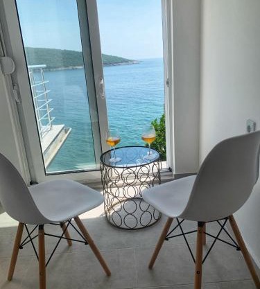 Azzure Apartment