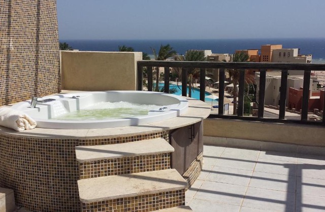 Azzurra two-Bedroom Apartment at Sahl Hasheesh