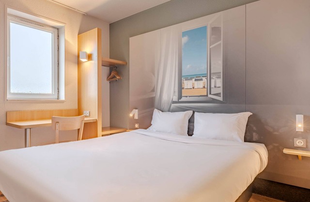 B&B HOTEL Calais Centre Saint-Pierre