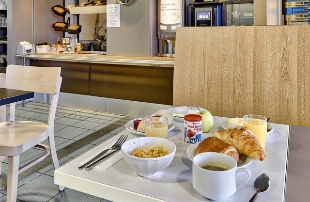 B&B HOTEL Clermont-Ferrand Le Brézet Aéroport