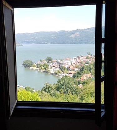 B&B Jonovic