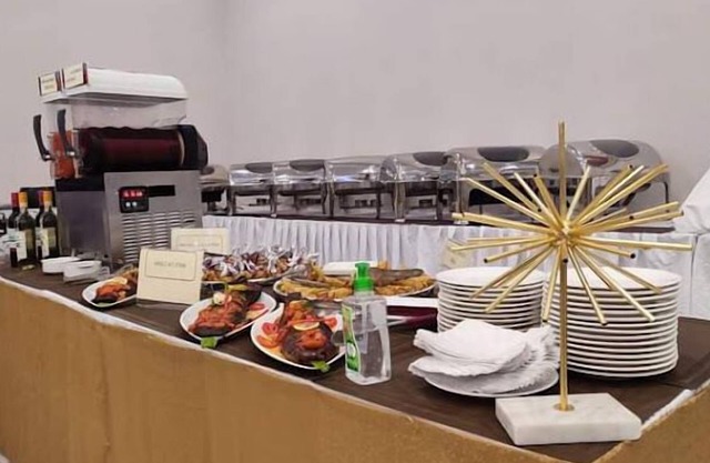 B & C Dyamond Hotel and Suites