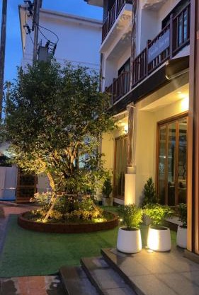 Baannalin Hometel บ้านนลิน โฮมเทล