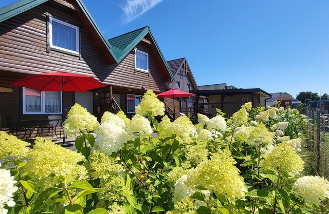 Baba Yaga Cottage – Peaceful Retreat with Sunset Views for Families and Couples