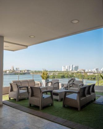 Bahia 79 Apartasuites Cerca al Centro