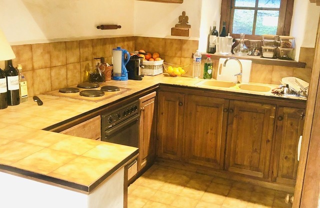 Bajo con Jardin y Terraza en Arties. 2 Dormitorios y 2 baños (1 en suite). 6pax