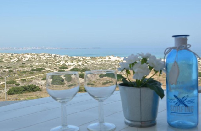 Baleal House, IS