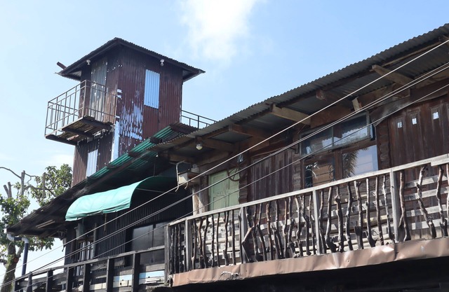 Balsa Café
