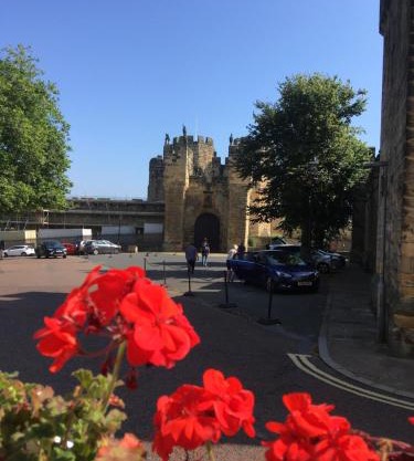 Barbican View - luxury apartment opposite Alnwick Castle