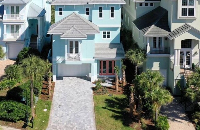 Barefoot Sands! Brand New Oceanfront 6 Bedroom Pool Home in Cinnamon Beach!