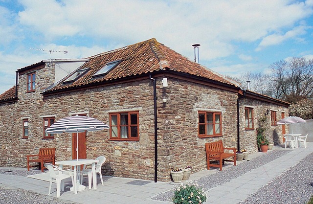 Barrowmead Cottage - E2377