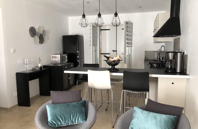 Bas de villa 10 minutes from Ajaccio and beaches