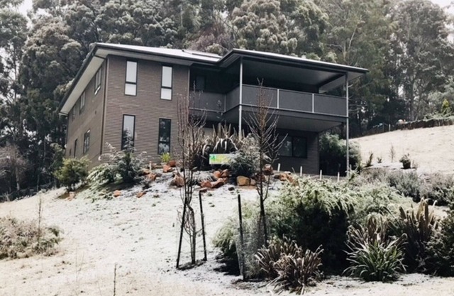 Base of Mt Buller -3 bedroom house in Merrijig .OFFERING DISCOUNTS