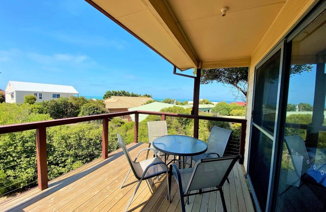 Bashams Beach House 7 Sun Crt Middleton