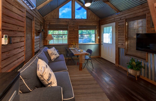 Bass-kin on the RIver-Tiny House in F'hope-Waterfront-Kayaks-38min to Gulf