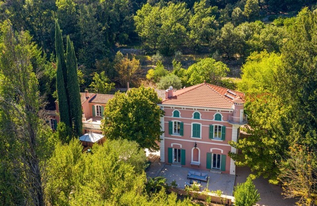 Bastide Rose - Five Bedroom Villa, Sleeps 10