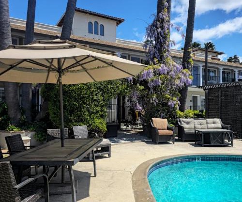 Bay Front Inn