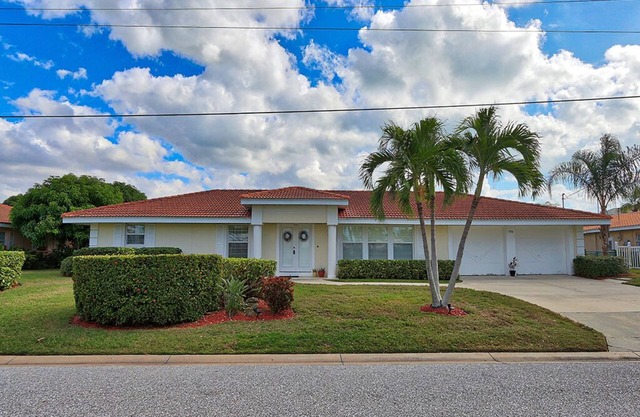 Bay Haven Home on Longboat Key by RVA