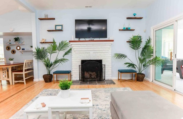 Bay Oak Beach Cottage