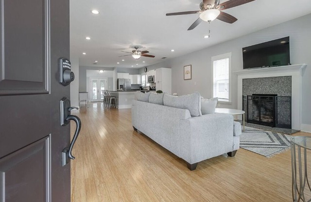 "Bay to Bay" - Fire Pit|Palma Ceia|Near Bayshore
