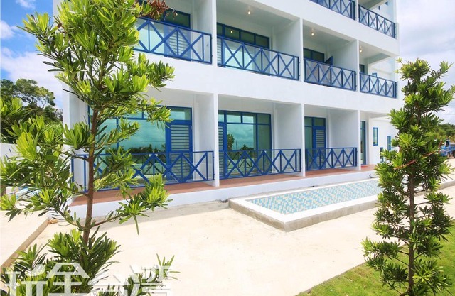 Bay Villa Hall