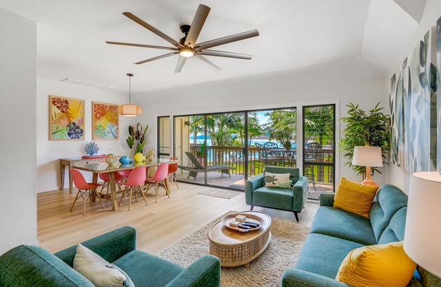 "Bay Watch" at Lae Nani 335- 2 Bedroom Ocean View Condo with AC