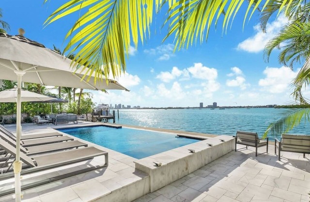 Bayfront Escape Poolside Luxury Villa with Sunset Views