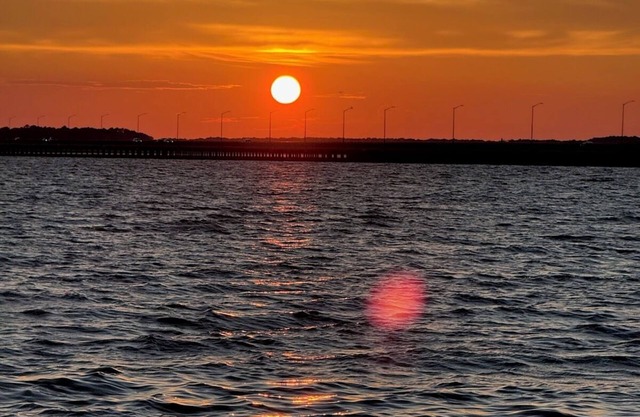 Bayfront SunsetsnBetter than a hotel.