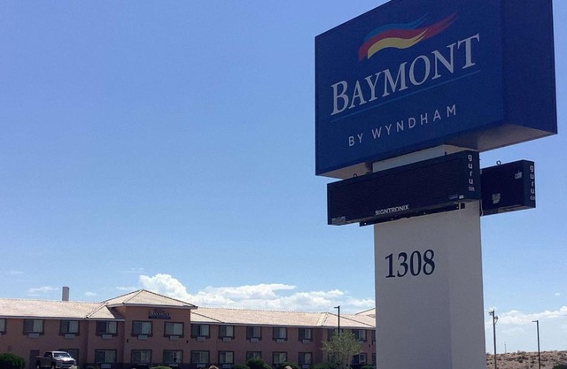 Baymont Inn & Suites by Wyndham Holbrook