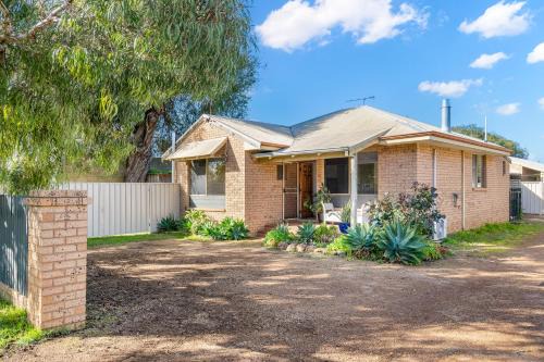 Bayside Bliss Family Friendly, Beach & Jetty