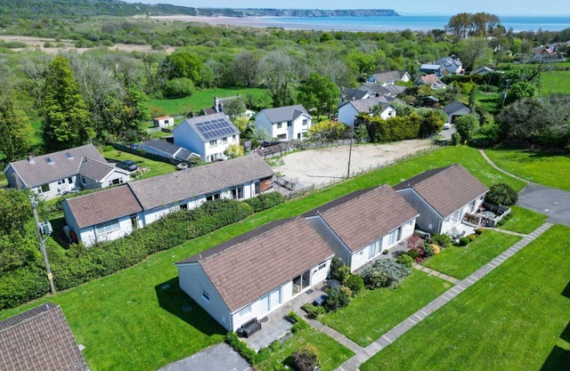 Bayview 72 - 2 Bedroom Chalet - Bayview Oxwich