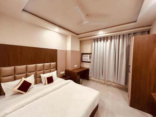 BB Hotel and Banquet Hall