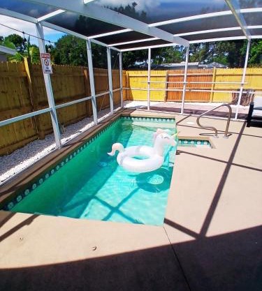 Beach and Sports Haven with Pool near AMI and IMG Academy