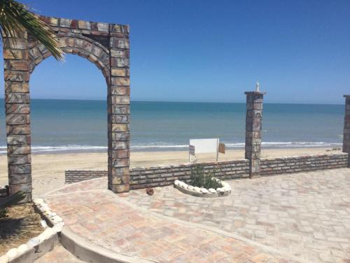 Beach Bungalow, Pool and direct Beach Access