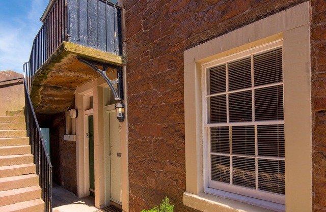 Beach Cottage, a 1 bedroom traditional seaside cottage