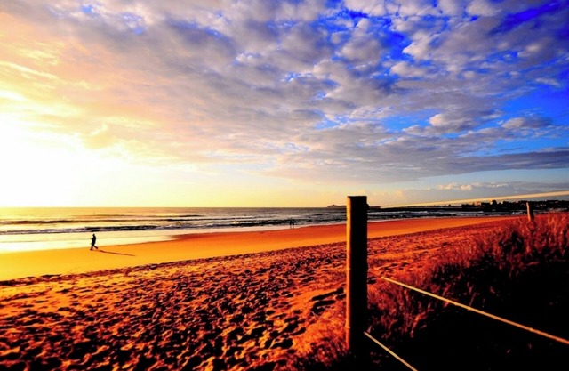 Beach Front Bliss-Lux 3 BR Beachfront Apt in Maroochydore,Long-term stay allowed
