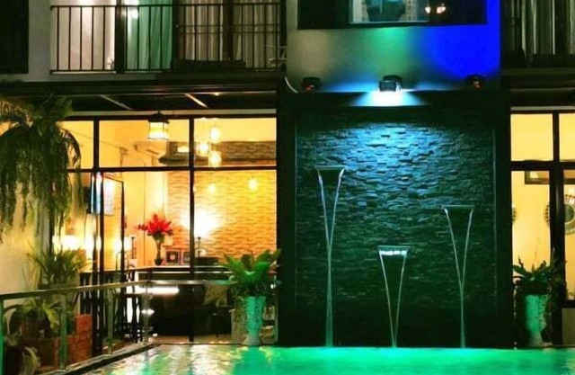 Beach Gallery House