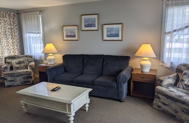 Beach Harbor Resort - Beach House Cottage