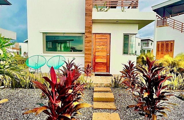 Beach House In The Tropics