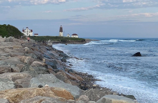 Beach House by the Pier-Ocean, Nature & Relax