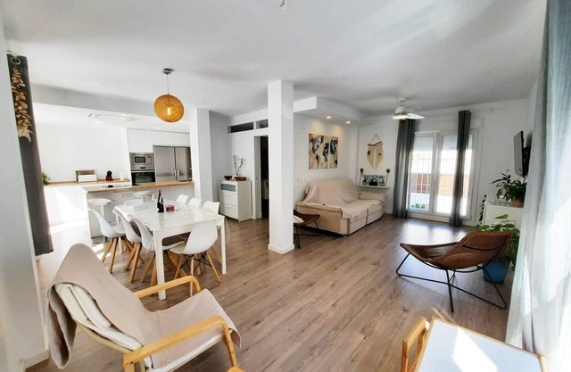 Beach house completely renovated with capacity for 13 people.
