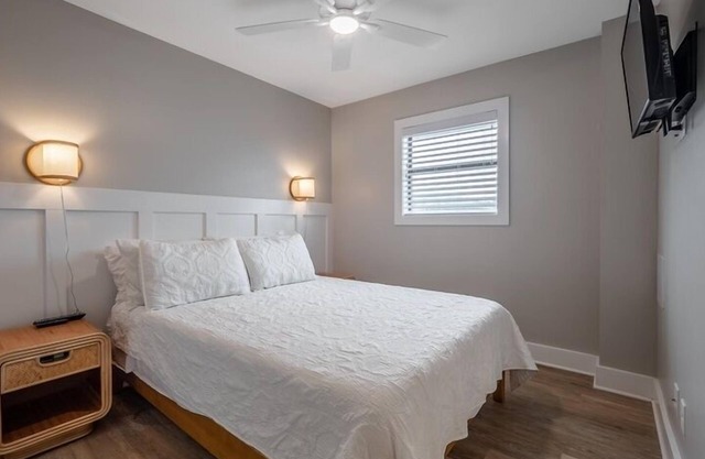 Beach House OKI - Two Bedroom Suite in hotel on Oak Island, North Carolina