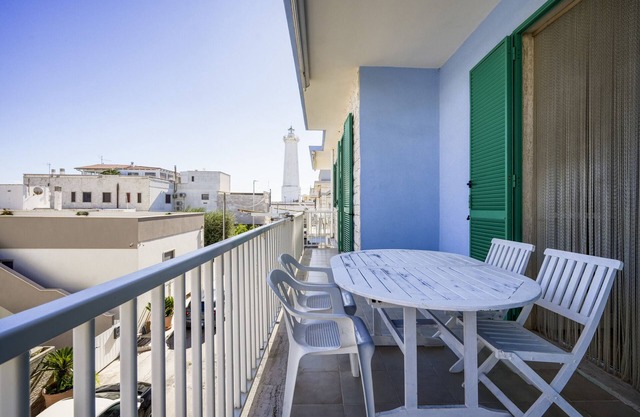 Beach House , Torre Canne - Dori with Sea View and Balcony
