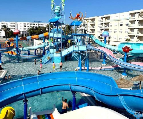 Beach, pool and slides Sousse Monastir 41