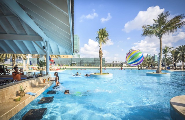 Beach Rotana All Suites