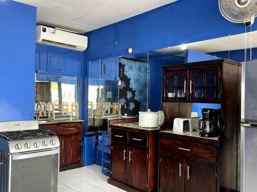 Beach Studio for 6 - AC - WiFi - Parking
