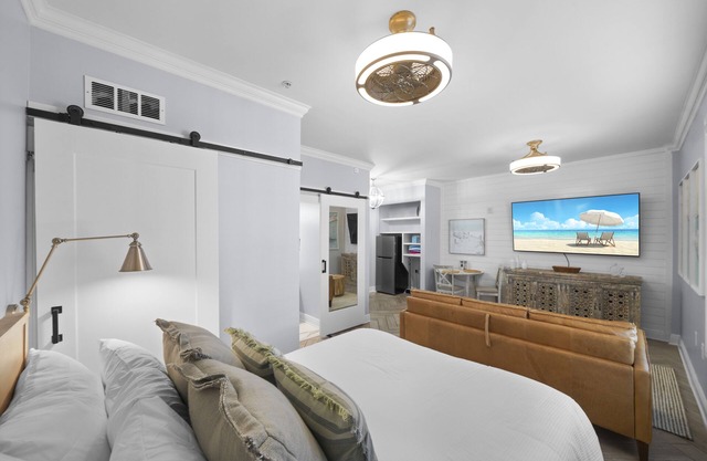"Beach Suits Me" Suite 276 Studio Sleeps 4