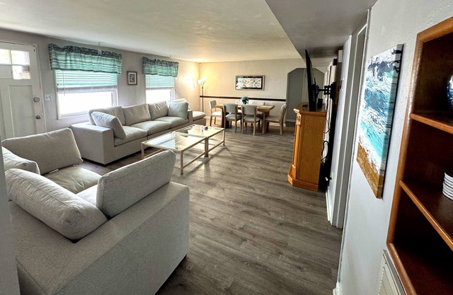 Beach Vacation Home 1.5 Blocks from Beach